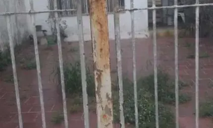 Casa para Venda em Poá, Centro, 1 dormitório, 1 banheiro, 2 vagas