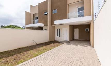 TERRENO NA FRENTE E NOS FUNDOS, TERRAÇO E MAIS SUITE DE NOVELA!