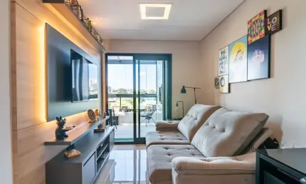 otimo padrão de construção, planta boa, 02 garagens e deposito