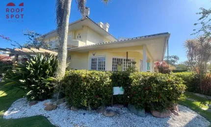 CASA EM JURERÊ IN A 500M DA PRAIA COM 5 DORMITÓRIOS