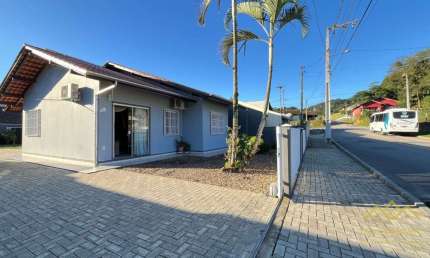 Casa com 3 quartos à venda no Rega Tres, Pomerode , 97 m2 por R$ 650.000