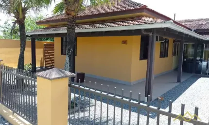 Casa com 4 quartos à venda na praia do ervino, são francisco do sul , 130 m2 por r$ 480.000