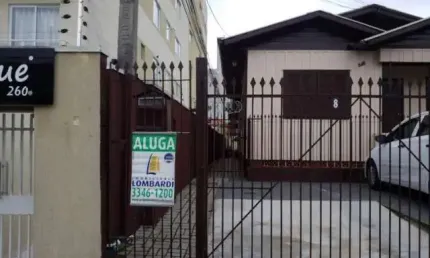Casa Residencial com 2 quartos  para alugar, 60.00 m2 por R$1200.00  - Portao - Curitiba/PR