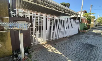 Casa residencial com 3 quartos  para alugar, 150.00 m2 por r$2300.00  - pinheirinho - curitiba/pr