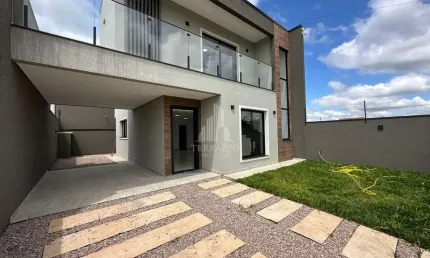 Sobrado com 3 dormitórios à venda, 145 m² por R$ 760.000 - Barro Preto - São José dos Pinhais/PR