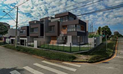 Sobrado com 3 dormitórios à venda, 198 m² por R$ 1.199.000,00 - Centro - São José dos Pinhais/PR
