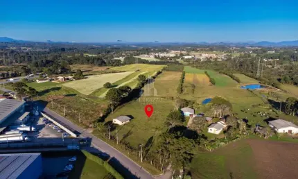 Área industrial com 41.827,70 m² plana, limpa, localizada na colônia murici