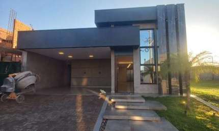 EXCELENTE Casa no Condomínio Bella Vitta de 250 m&#178; a VENDA (3 dormts. e 1 suíte), Pronta pra morar.