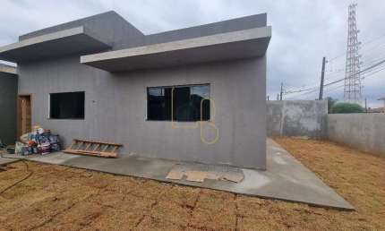 Casa &#224; VENDA e NOVA, localizado no Jardim Leonor.