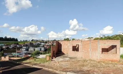 CASA á VENDA de 250m2 no Barra Forrest, em Londrina.