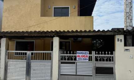 Casa com 2 quartos para alugar na Rua Afonso Teixeira Vidal, 85, Vila Santa Rosa, Guarujá
