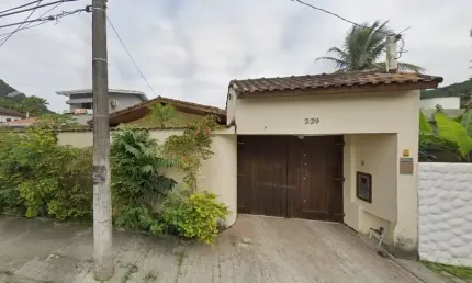 Casa com 3 quartos à venda na Rua Aurélio Sorio, 229, Jardim Guaiuba, Guarujá