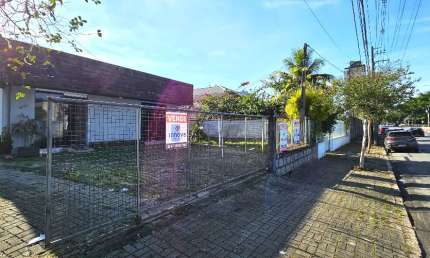 Vendo Casa Comercial c/ 250m2 - Rua Paraíba - Bairro Anita Garibaldi - Joinville - SC