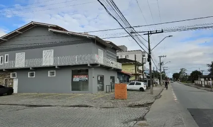 Alugo Salas Comerciais 50m2, Bairro Vila Nova, Joinville-SC