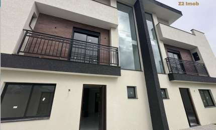 Sobrado novo no Uberaba, Curitiba PR, com 3 quartos  1 suíte , terraço, churrasqueira.