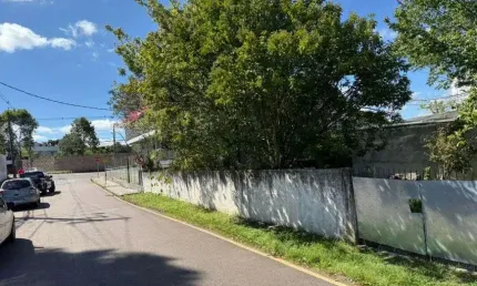 Terreno para venda com 1083 metros quadrados em Campina do Siqueira - Curitiba - PR