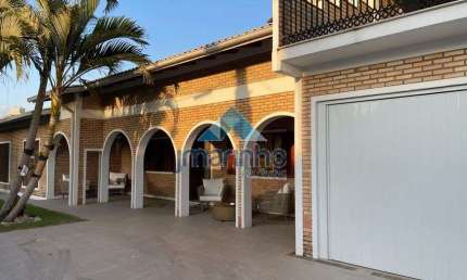 Casa para venda com 230 m² com 3 quartos, 2 vagas - Florianópolis/SC - Ref. 9068