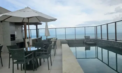 1/4 e sala Compacto e Moderno no House Ondina – 36,67 m² Porteira fechada