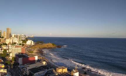 Lindo apartamento 1/4 e sala na Barra para VENDA OU ALUGUEL