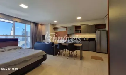 Apartamento Loft para locação anual mobiliado e equipado, 1 vaga de garagem, You New Style, no bairro Fazenda, Itajaí-SC