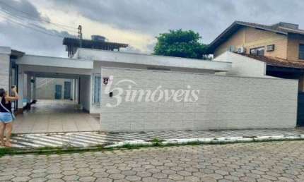 Casa à venda, 3 quartos sendo 1 suíte, 2 vagas, Bairro São João, Itajaí-SC