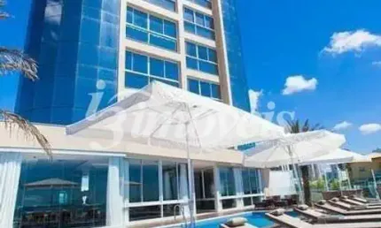 Apartamento pronto para morar e frente mar à venda, 4 quartos sendo 4 suítes, 2 vagas, Ed. Quintas do Arpoador, Praia Brava, Itajaí-SC