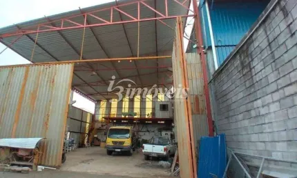 Lindo Galpão para ALUGUEL ANUAL, com ótima localização no Bairro São Vicente- Itajaí/SC.