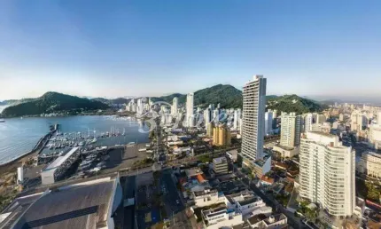 Apartamento à venda, 3 quartos sendo 3 suítes, 3 vagas, Residencial Marechiaro, Centro, Itajaí-SC