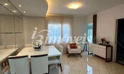 Apartamento totalmente mobiliado, equipado e decorado para ALUGUEL ANUAL, com ótima localização no Bairro Nações em Balneário Camboriú /SC.