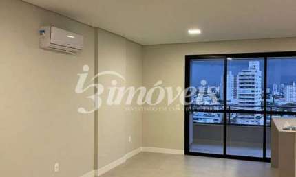 Apartamento para Venda, Semimobiliado, 3 Quartos (sendo 1 Suíte), 02 Vagas, Residencial Essenza, no Centro em Itajaí-SC