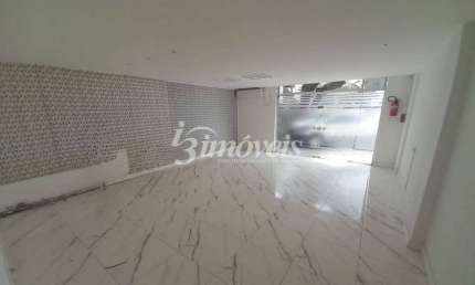 Sala Comercial para Locação Anual, 200² privativos, divididas em salas com paredes de Drywall,  2 banheiros, no Bairro Vila Operária, Itajaí-SC.