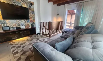 Sobrado para Locação Anual, 150m², Semimobiliado, 02 Quartos, 02 Vagas de Garagem, no bairro São Vicente em Itajaí-SC