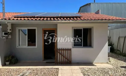 Casa à venda 3 quartos, 2 banheiros, área de festa com churrasqueira. Bairro Cordeiros Itajaí/SC