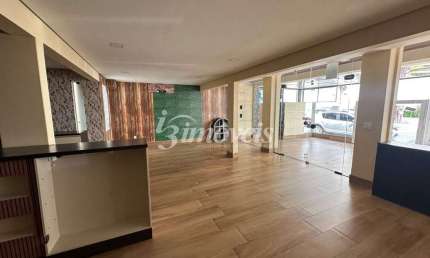 Sala para locação anual no Centro de Itajaí-SC com 280m².