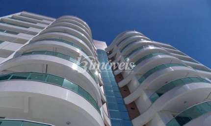 Apartamento semimobiliado para locação, 3 suítes, 2 vagas de garagem, Edifício Splendid Etoile, Bairro Cabeçudas, Itajaí - SC