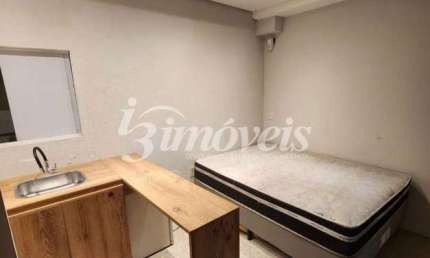 Apartamento loft para locação anual mobiliado, estacionamento para moto ou bicicleta, na 4ª Avenida  ,no bairro Centro, Balneário Camboriú-SC