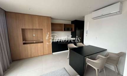 Apartamento Loft para locação anual totalmente mobiliado e equipado, 1 vaga de garagem, Edifício 4Sete, no bairro Centro, Itajaí-SC