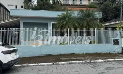 Casa à venda, com 3 quartos, vaga para três carros, no bairro Fazenda, Itajaí SC