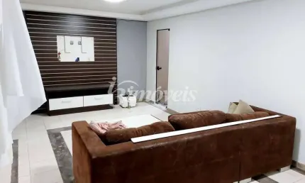 Imóvel residencial para locação, com 2 casas semimobiliadas, com piscina e quintal, total de 6 quartos sendo 1 suíte, 4 vagas, Bairro São João, Itajaí-SC