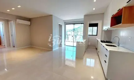 Apartamento semimobiliado para locação, 2 suítes, 1 vaga, edifício residencial lago moraine, bairro fazenda, itajaí-sc