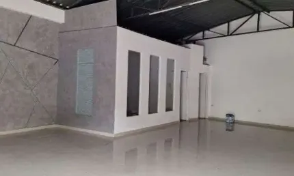 Salao comercial para locacao em vila carrao (proximo ao tatuape) area total: 105?m2  pe-direito: cerca de 4,5?m (um pouco acima do solicitado, ideal para quem busca amplitude)  quadro de luz: monofasi