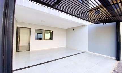 Sobrado Novo no Coqueiral: Sua Oportunidade de Morar com Estilo e Conforto!