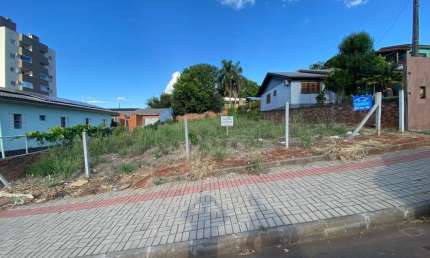 Terreno à venda na Rua Quatorze De Agosto, 1773, Esplanada, Chapecó por R$ 700.000