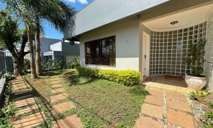 Casa com 3 quartos à venda na Israel - D, 73, Maria Goretti, Chapecó por R$ 1.950.000