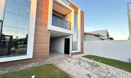 Casa com 3 quartos à venda na Rua Gilberto Virgilio Peretti, 264 E, Desbravador, Chapecó por R$ 650.000