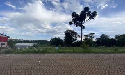 Terreno à venda na Dorvalino Baldissera, Lajeado, Chapecó por R$ 2.450.000