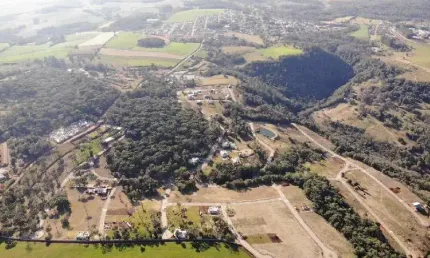Terreno à venda na das Bromélias, 01, Interior, Guatambú por R$ 480.000