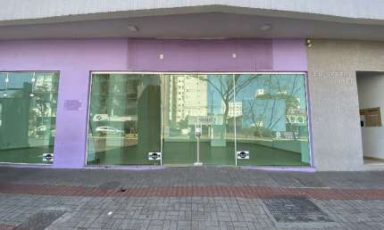 Sala comercial para alugar na Avenida Fernando Machado - E, 890, Centro, Chapecó por R$ 15.000
