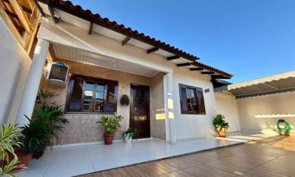 Casa com 3 quartos à venda na Jovani de Morais, 304, Efapi, Chapecó por R$ 580.000