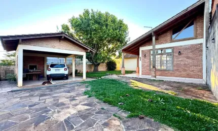 Casa com 3 quartos à venda na Uruguai - D, 1474, SAIC, Chapecó por R$ 1.350.000